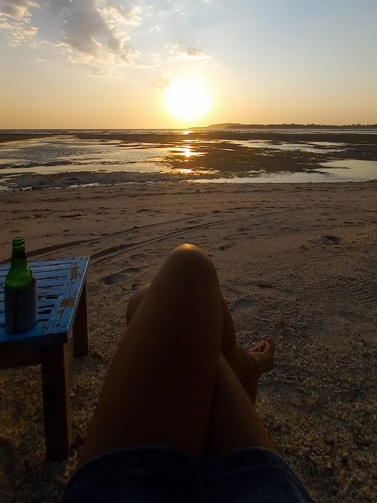Le mie gambette mentre sto seduta ad ammirare il tramonto