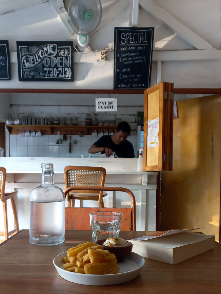 Un piatto ti tapicoa fritta nella caffetteria di Juu