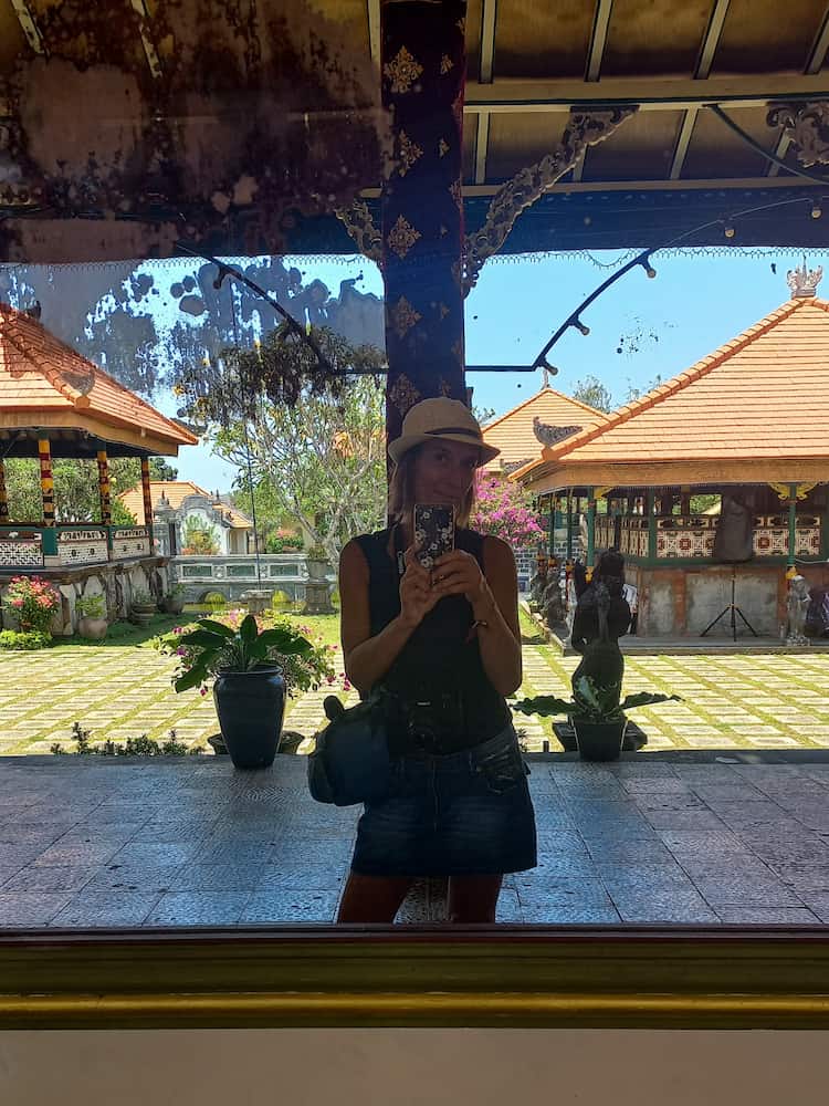 Me medesima al palazzo Puri Agung Karangasem di Bali