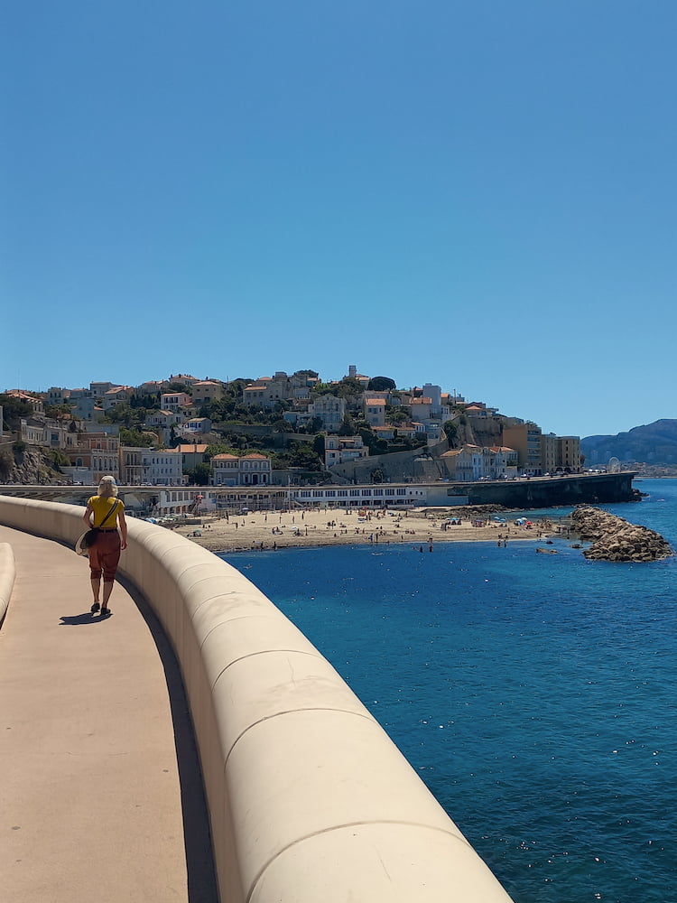 Passeggiata lungo La Corniche verso. la Plage du Prophet - Visitare Marsiglia a piedi